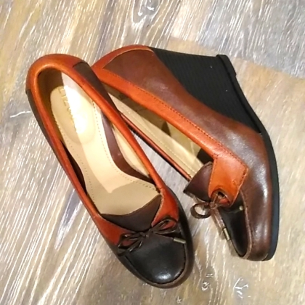 Wedge loafers